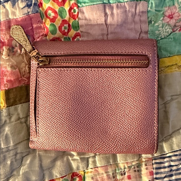 Coach Wyn Small Wallet - Picture 3 of 12